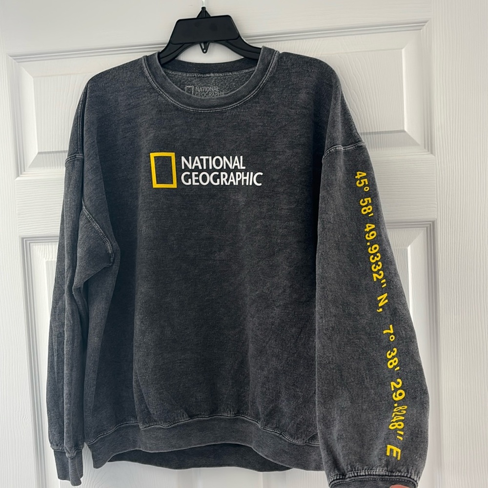 National Geographic The Matterhorn Men's Charcoal Crewneck Sweater
